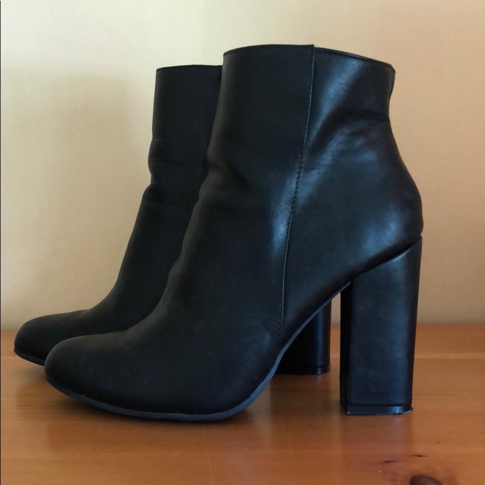Bamboo black booties